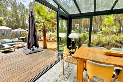 GRAND APPARTEMENT AVEC PISCINE, VUE FORÊT, À LÈGE CAP FERRET